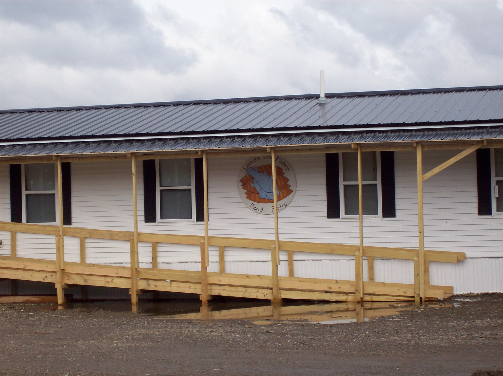 Loaves & Fishes Food Pantry in Albion